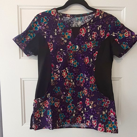 Health Pro Women's Scrub Top - Purple with Flower Pattern (Size Small) - Picture 1 of 1